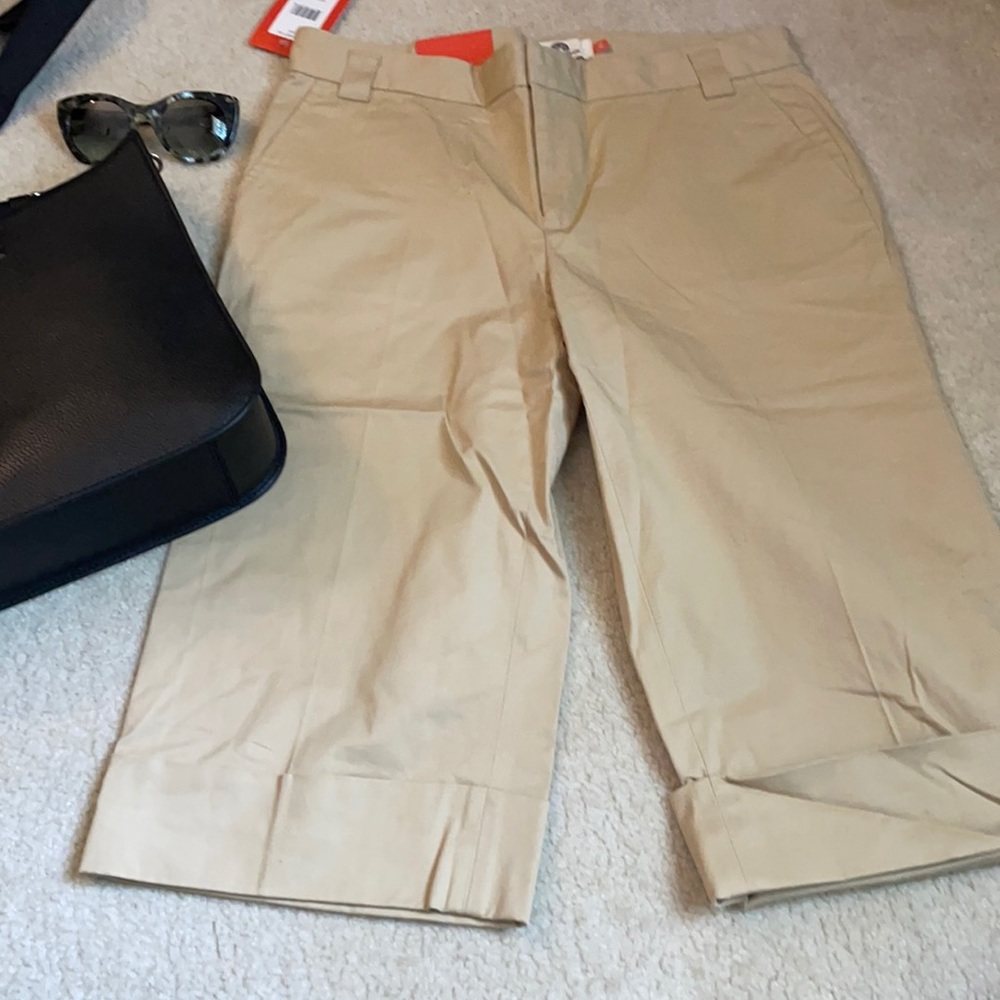 Capri pants
